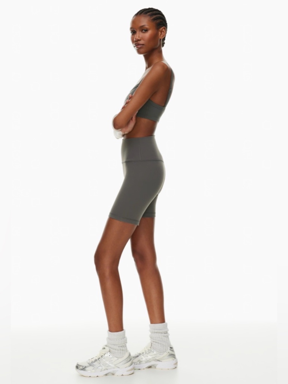 Aritzia TNA Women’s Light Gray Metallic Athletic Biker Shorts XS